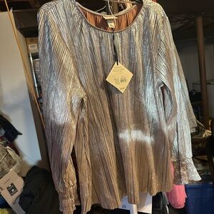 Ava & Viv Metallic Silver Blouse